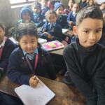 Ein Schulplatz für Krishna in Kathmandu