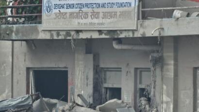 Das zerstörte Gebäude der Devighat Senior Citizen Protection and Study Foundation nach der Katastrophe.