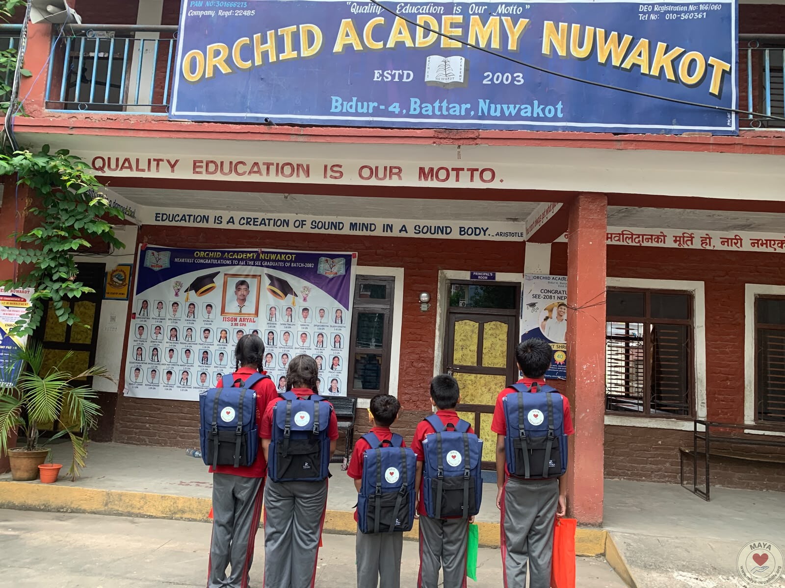 Schüler an der Orchid Akademie in Nuwakot